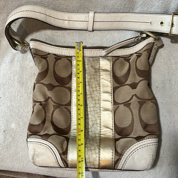 COACH Pretty Shoulder Bag With A Couple of Flaws - Picture 11 of 11